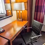 Howard Johnson Long Island City